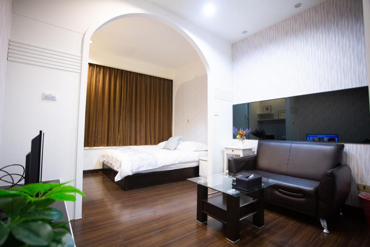 85 Season Apartment Kaohsiung Exterior photo