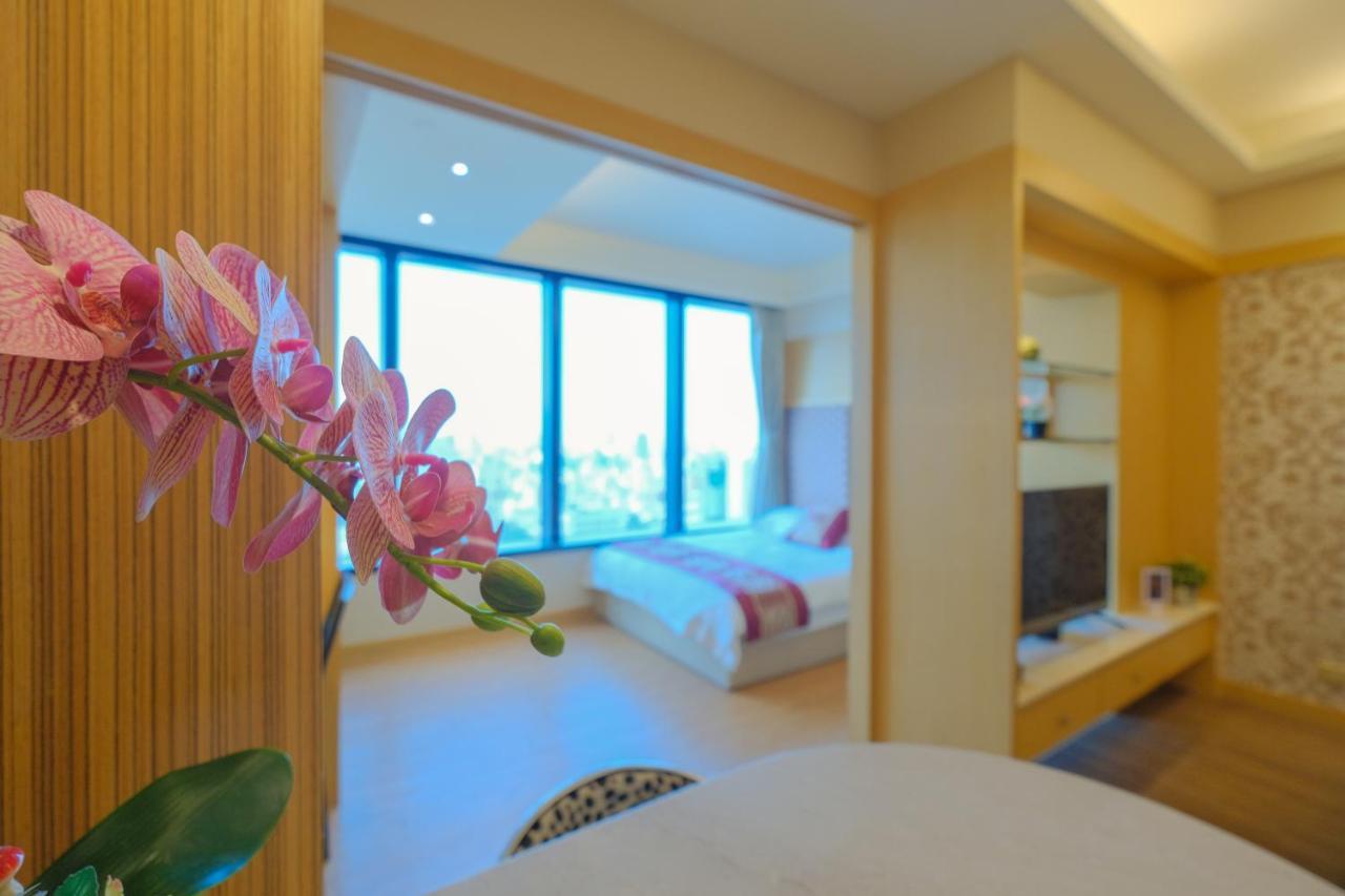 85 Season Apartment Kaohsiung Exterior photo