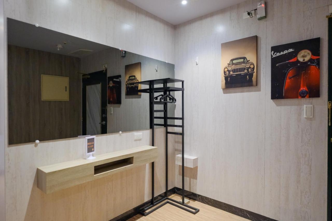 85 Season Apartment Kaohsiung Exterior photo
